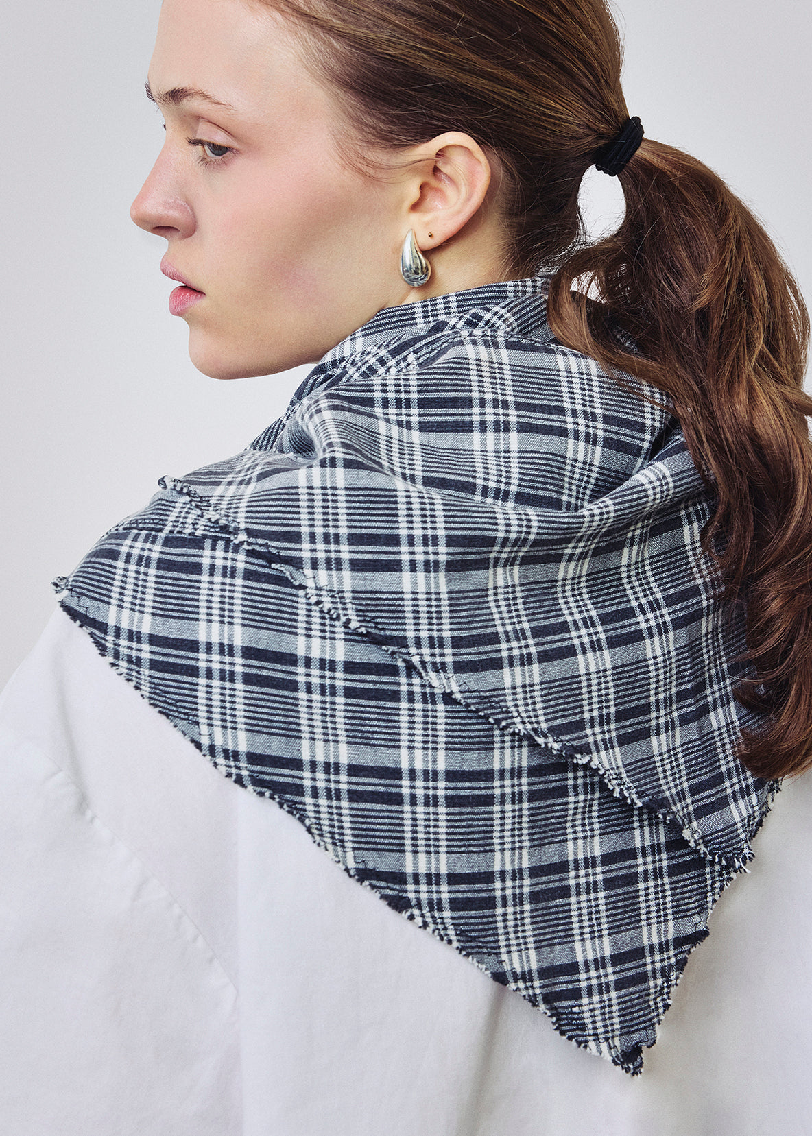 Upcycled scarf black/white